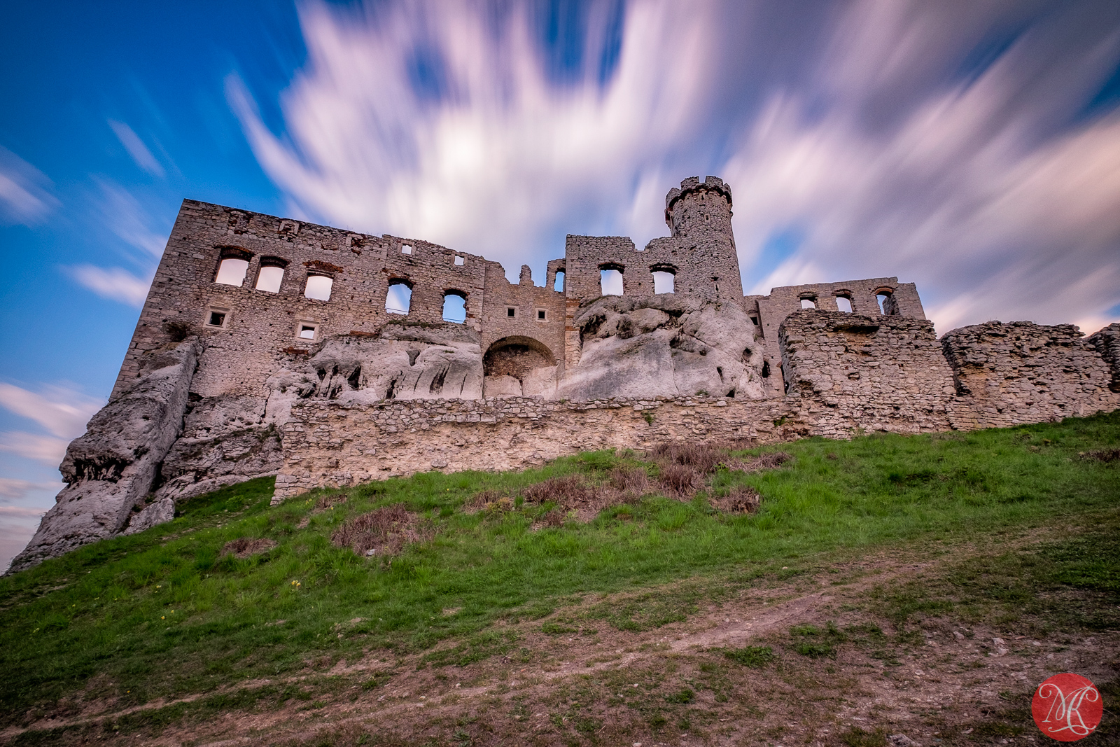 Ogrodzieniec – Poland with Fuji